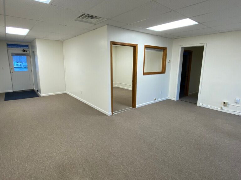26943 Westwood Rd – open office area