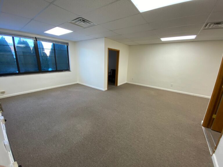 26943 Westwood Rd – office with windows