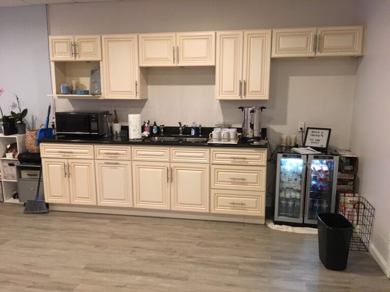 26943 Westwood Rd – break room