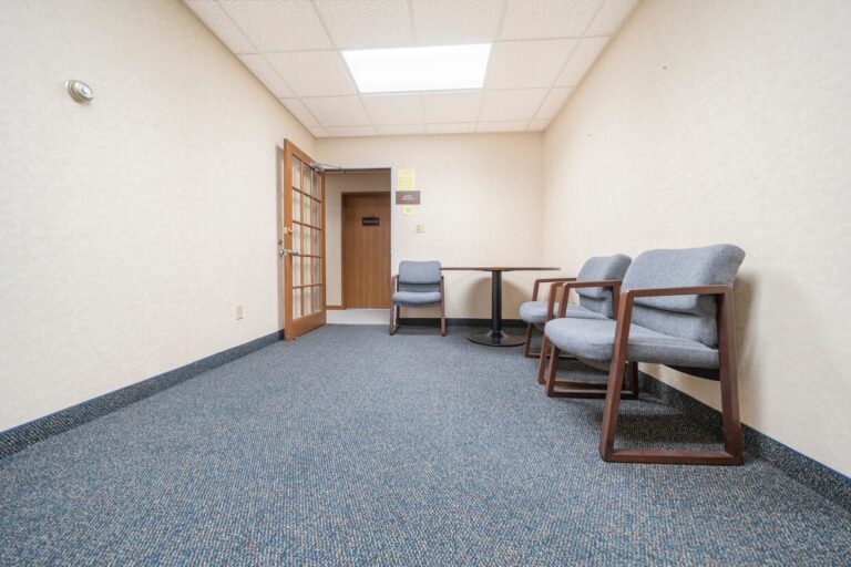 33595 Bainbridge Rd – office